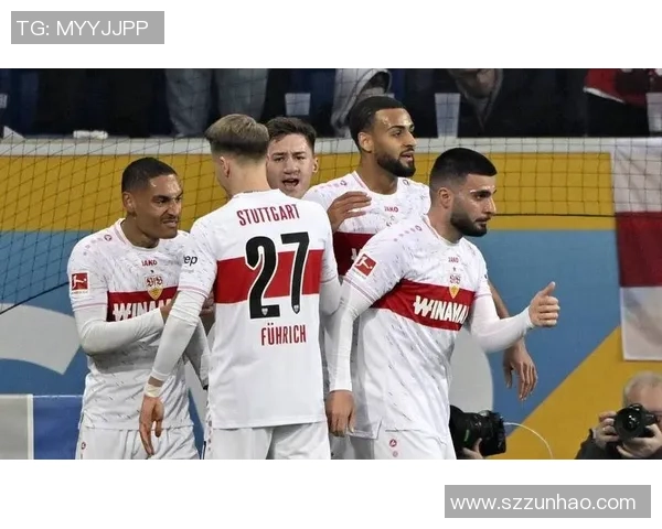 世界杯历史冷门AC米兰狂胜多特蒙德5-0补时进球点燃全场激情